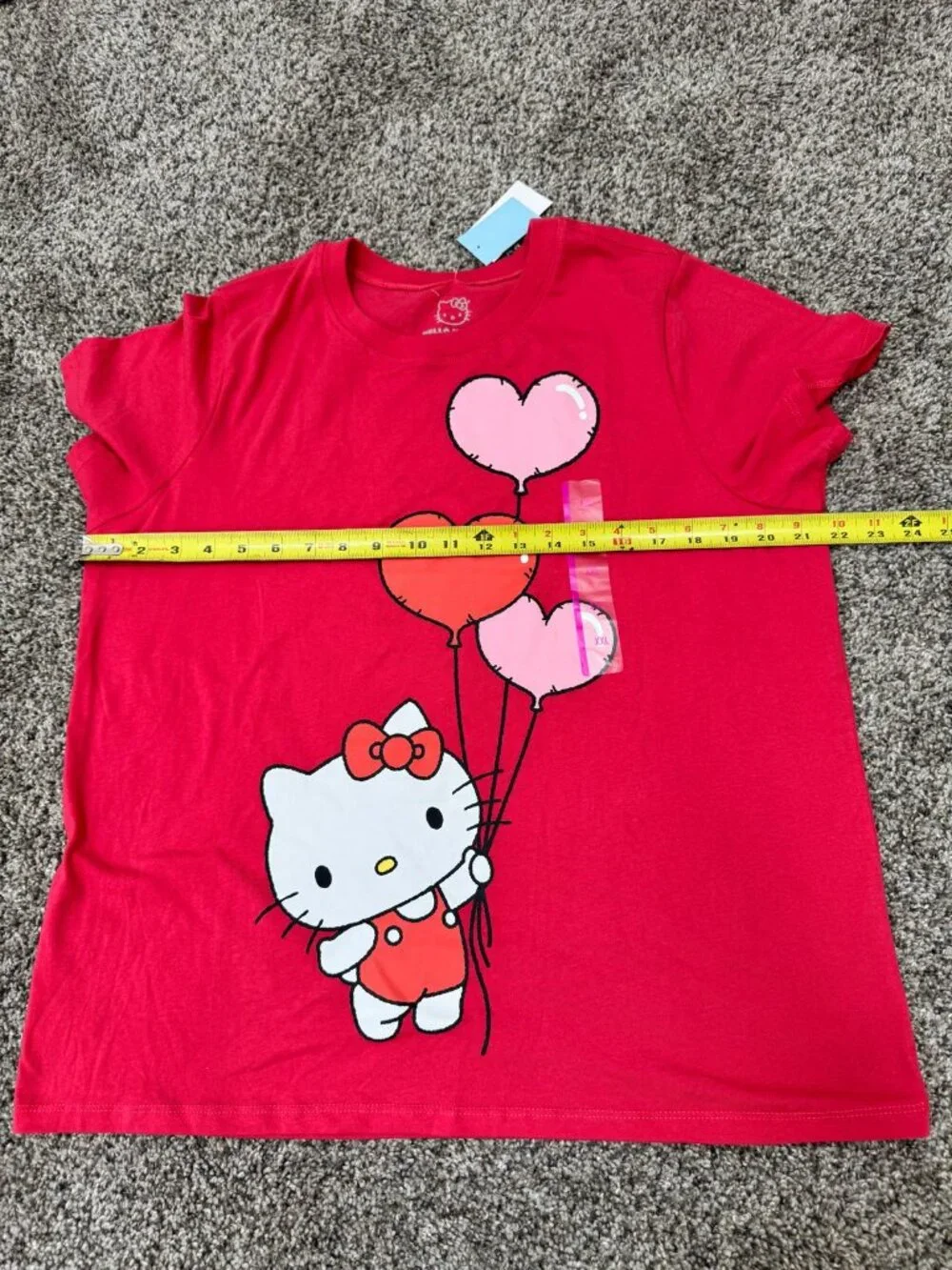 Hello Kitty Heart Balloon Graphic T Shirt Womens XXL Pink Sanrio NWT - Picture 9 of 11